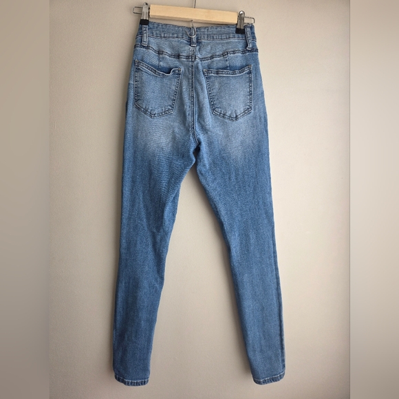 Ashley Mason High-Rise Light Blue Skinny Jeans - Women - Picture 8 of 8